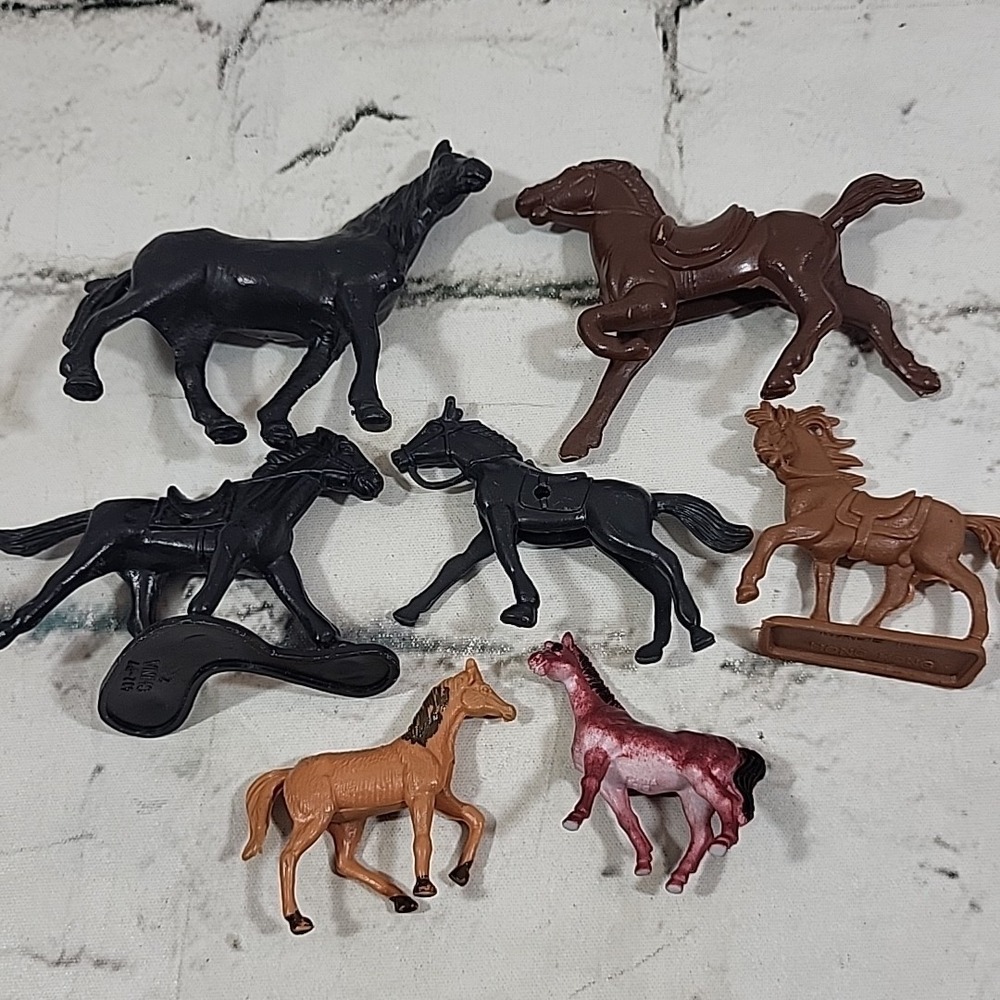 Vintage Horse Figures Western Rodeo Farm Animals Plastic Lot Of 7‎